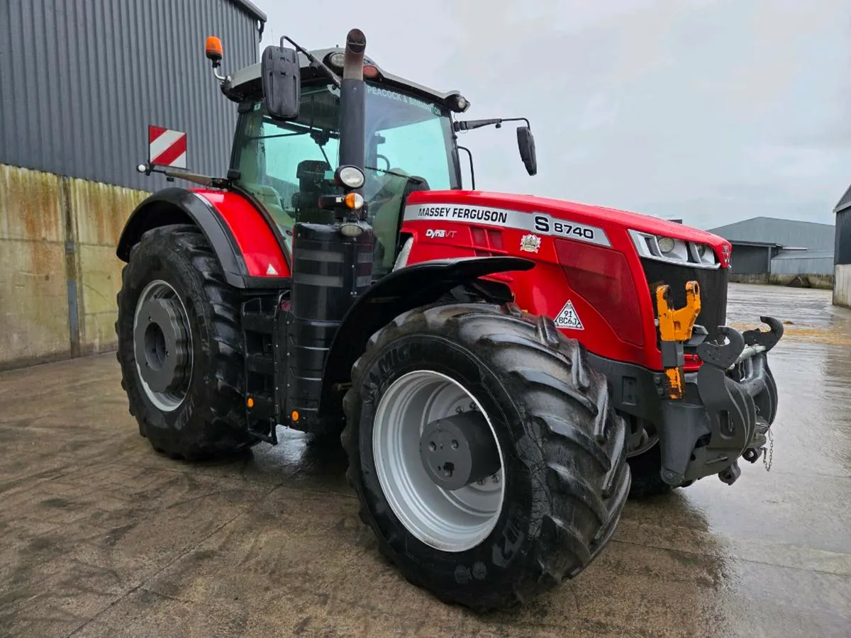**** Massey Ferguson 8740S **** - Image 1