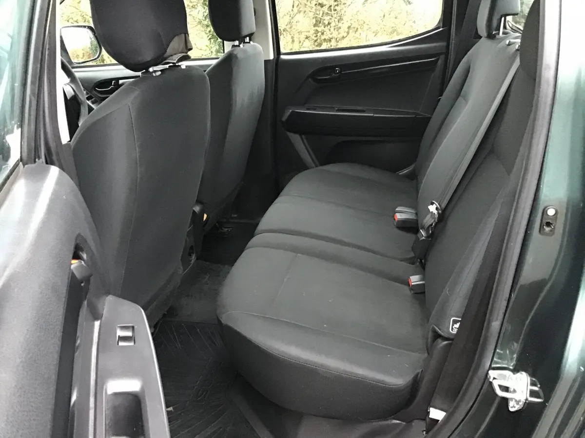 Isuzu D-Max 2015 - Image 4