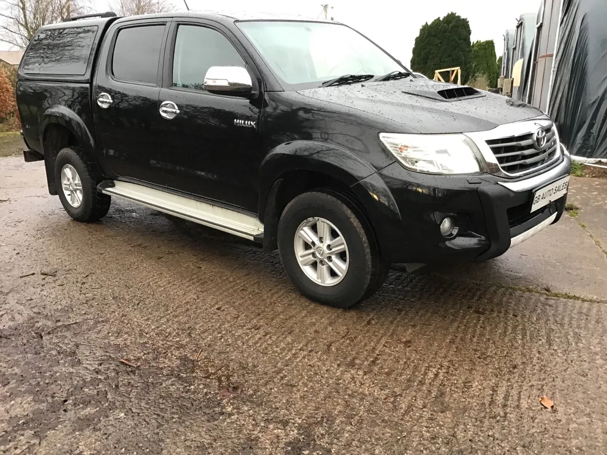 Toyota Hilux - Image 2