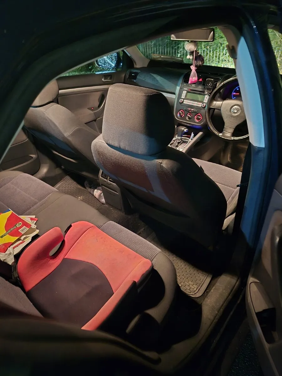 For Sale Volkswagen Jetta Car. - Image 4