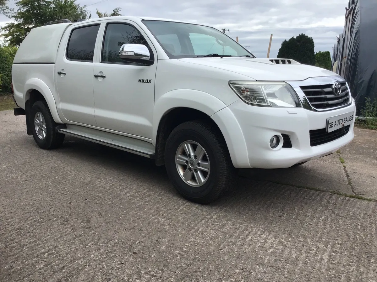 Toyota Hilux - Image 2