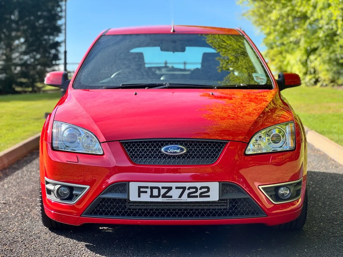 2006 Ford Focus ST 5,400 DRY MILES - Image 2