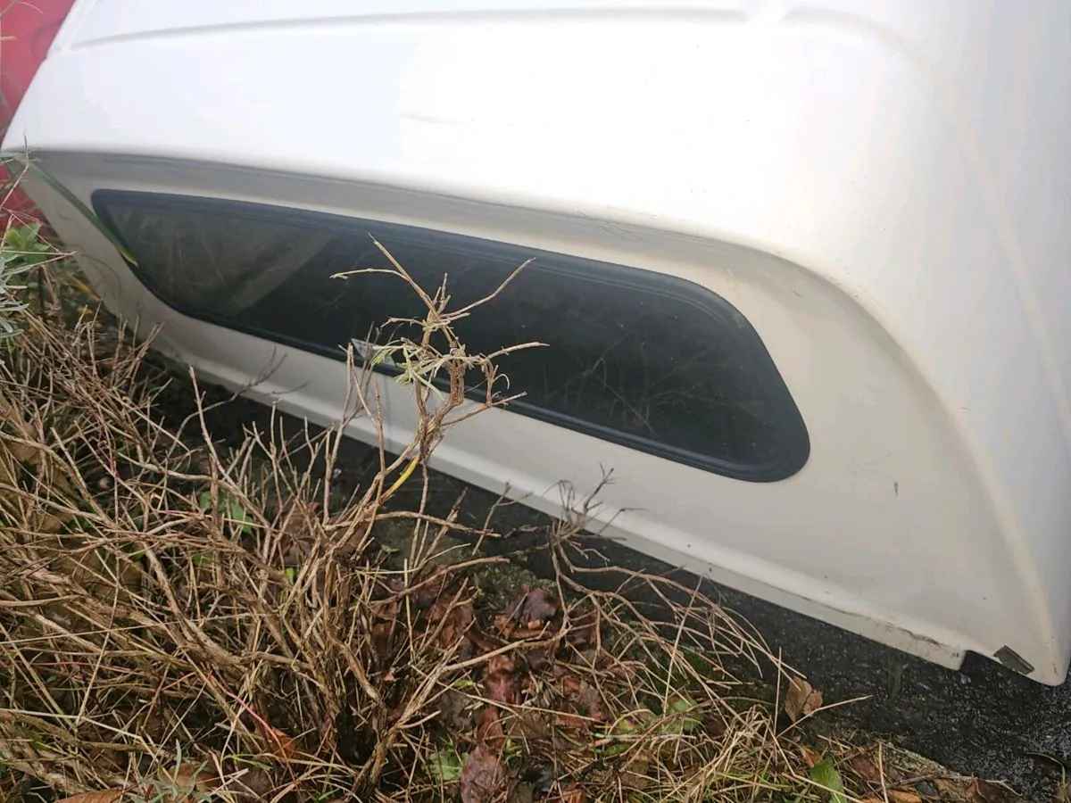 Toyota Hilux High-Roof Hardtop Canopy - Image 3