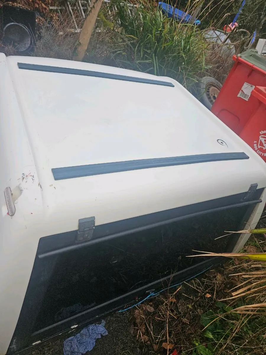 Toyota Hilux High-Roof Hardtop Canopy - Image 4