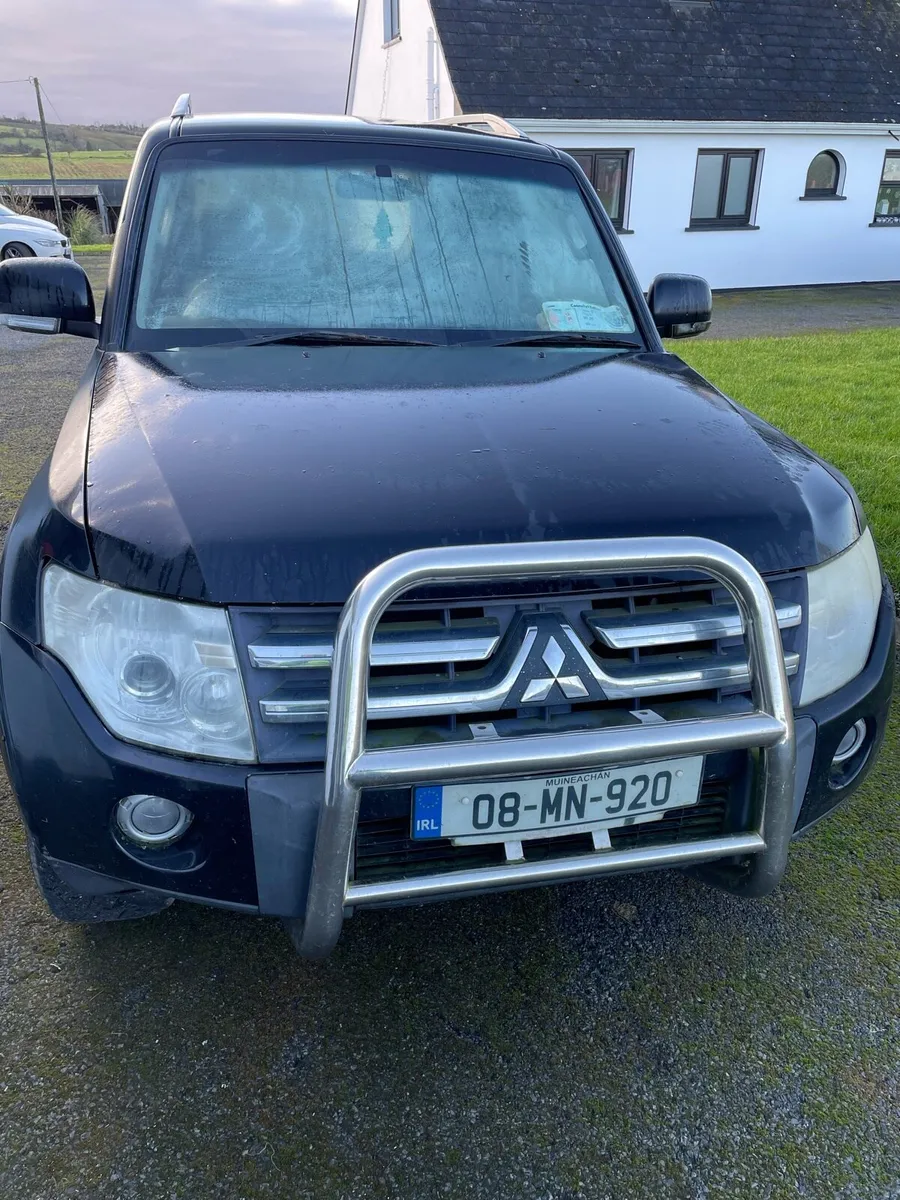 Mitsubishi Pajero 3.2 - Image 2