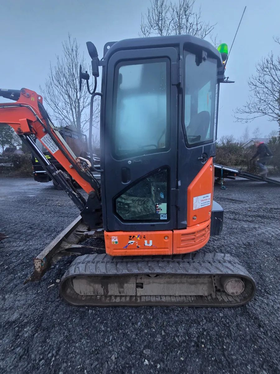 2019 Hitachi ZX26U-6 - Image 3