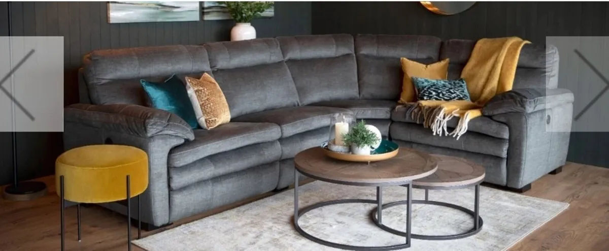 EZ living 4 piece Valention power recliner sofa - Image 1