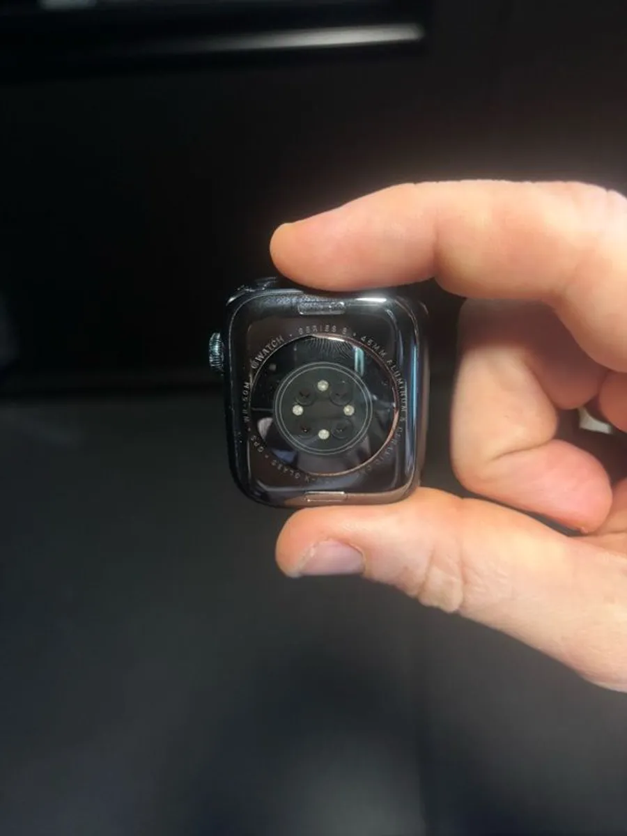 apple watch series 8 - Image 3
