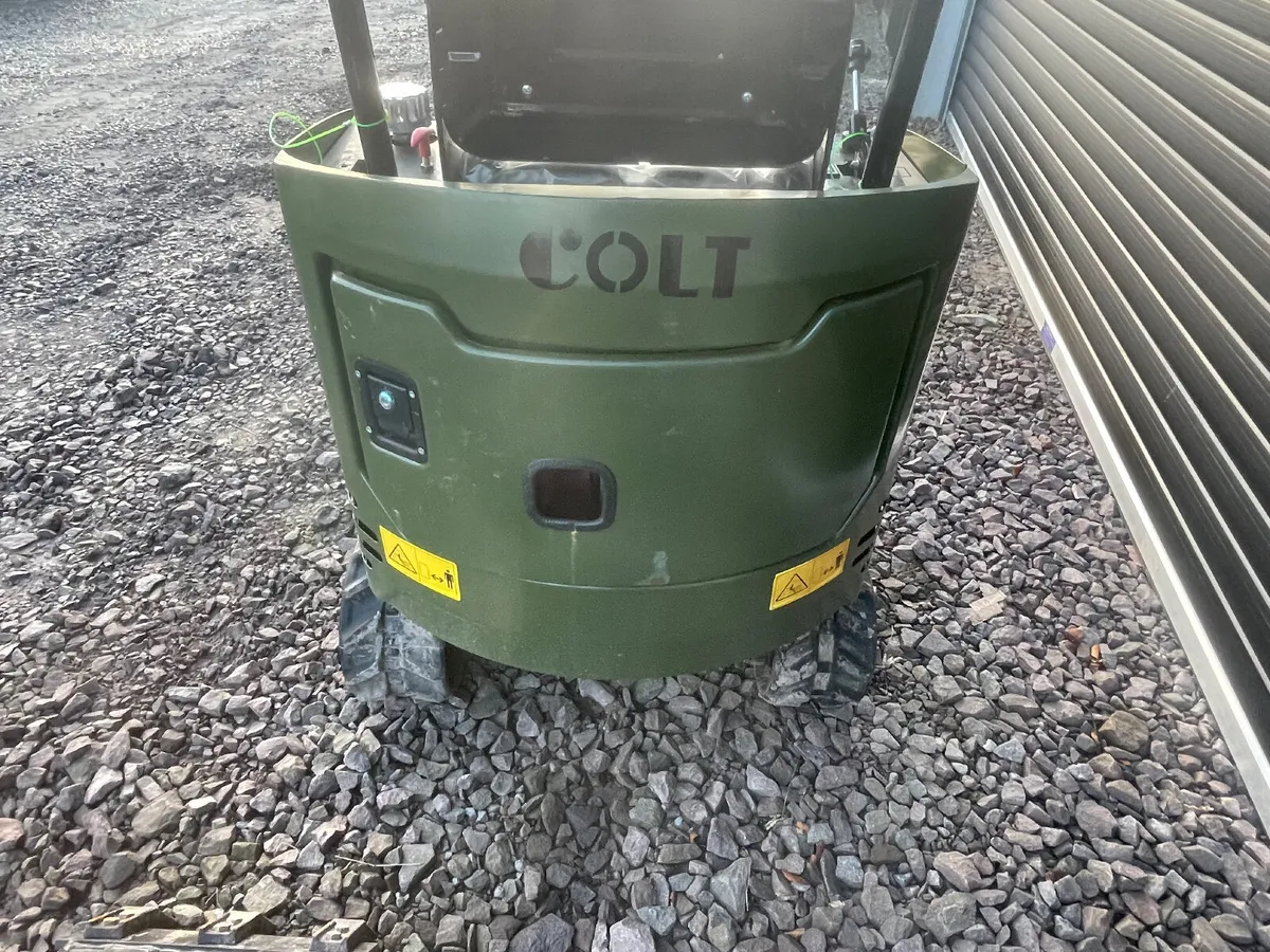 New/unused Colt 1.3 ton mini digger - Image 3