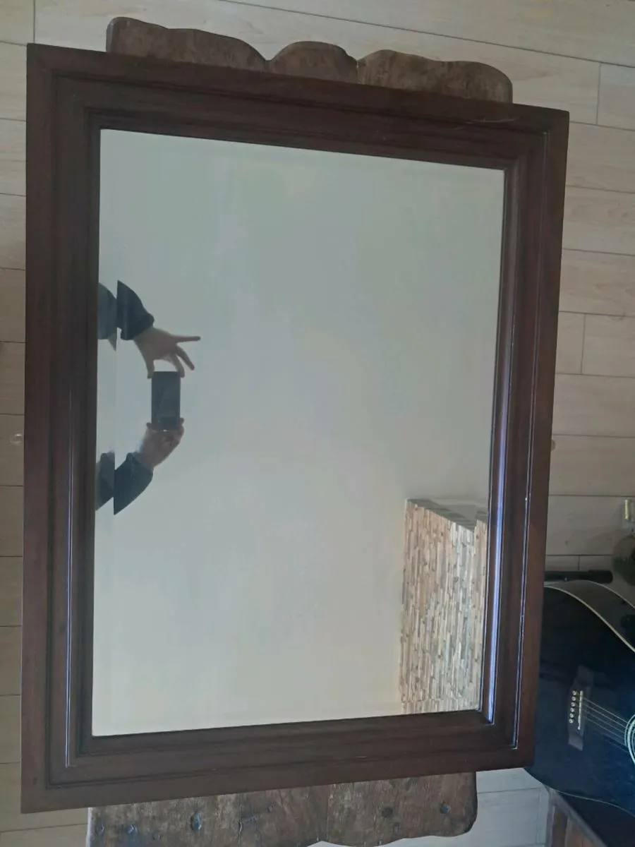 Beautiful Quality Mirror - Image 1