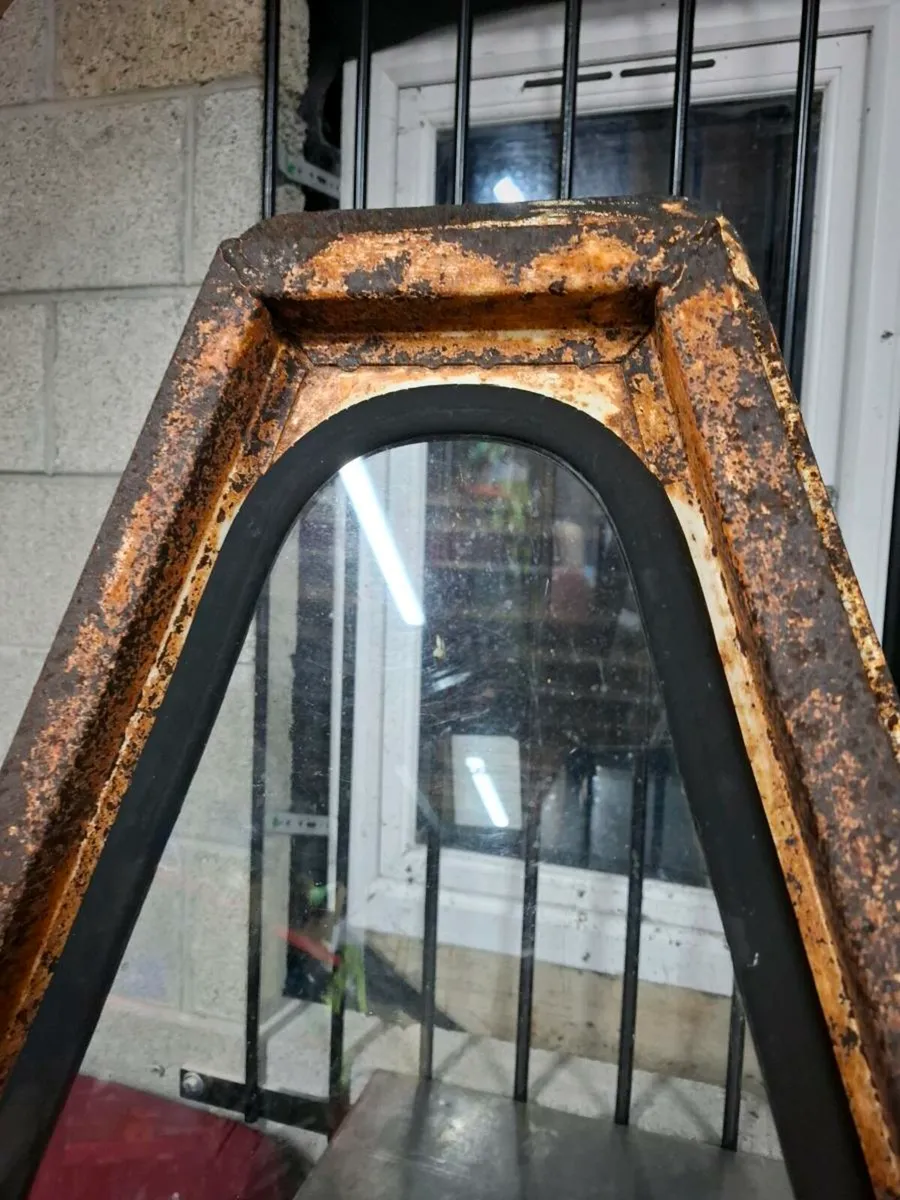 David Brown cab parts - Image 4