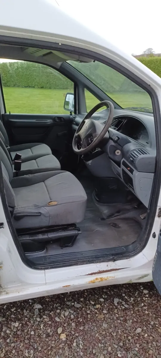 2005 white Citroen Dispatch van 1997cc - Image 2