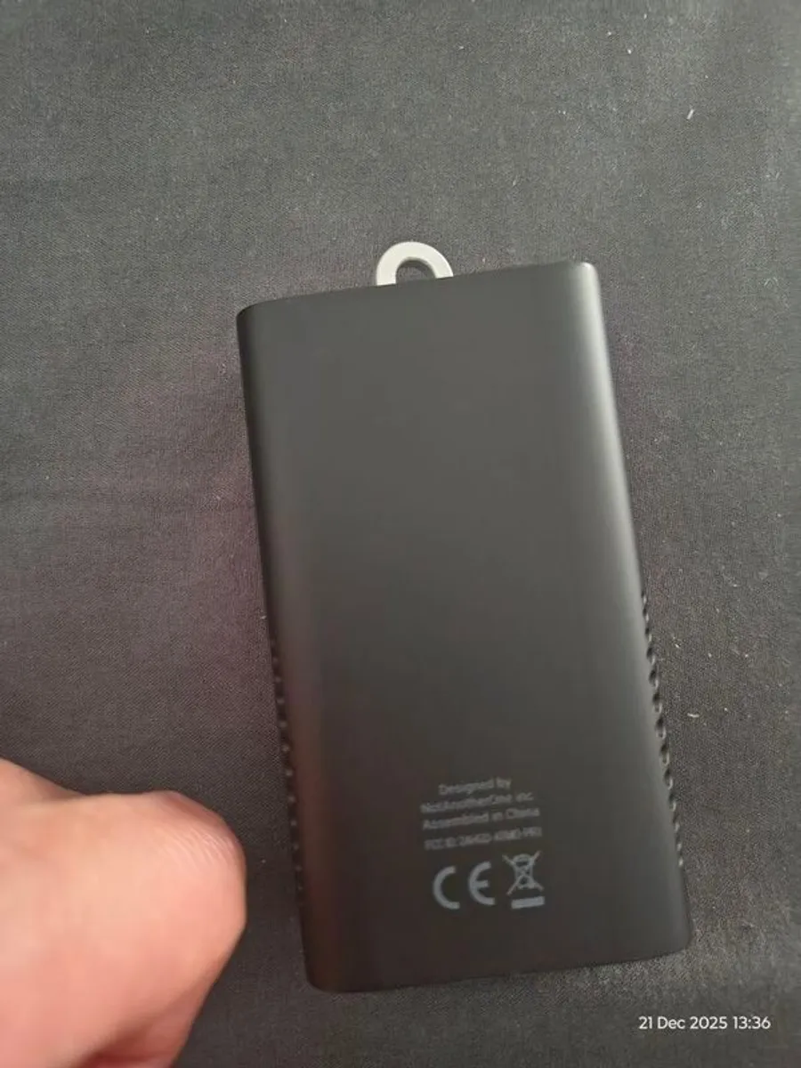 Barely used (+ new original box) portable air quality monitor Atmotube Pro + phone app - Image 3