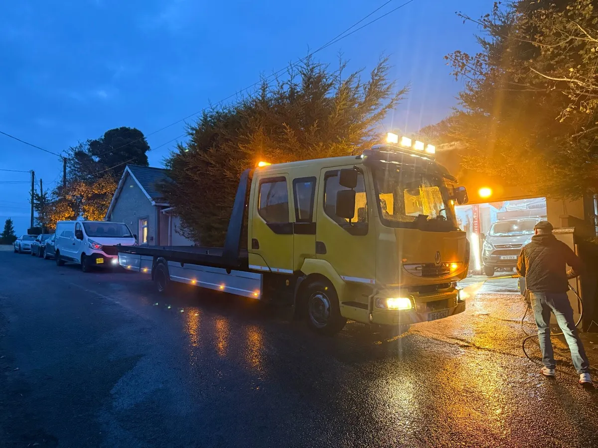 24Hr Recovery, Transport and crane services - Image 3