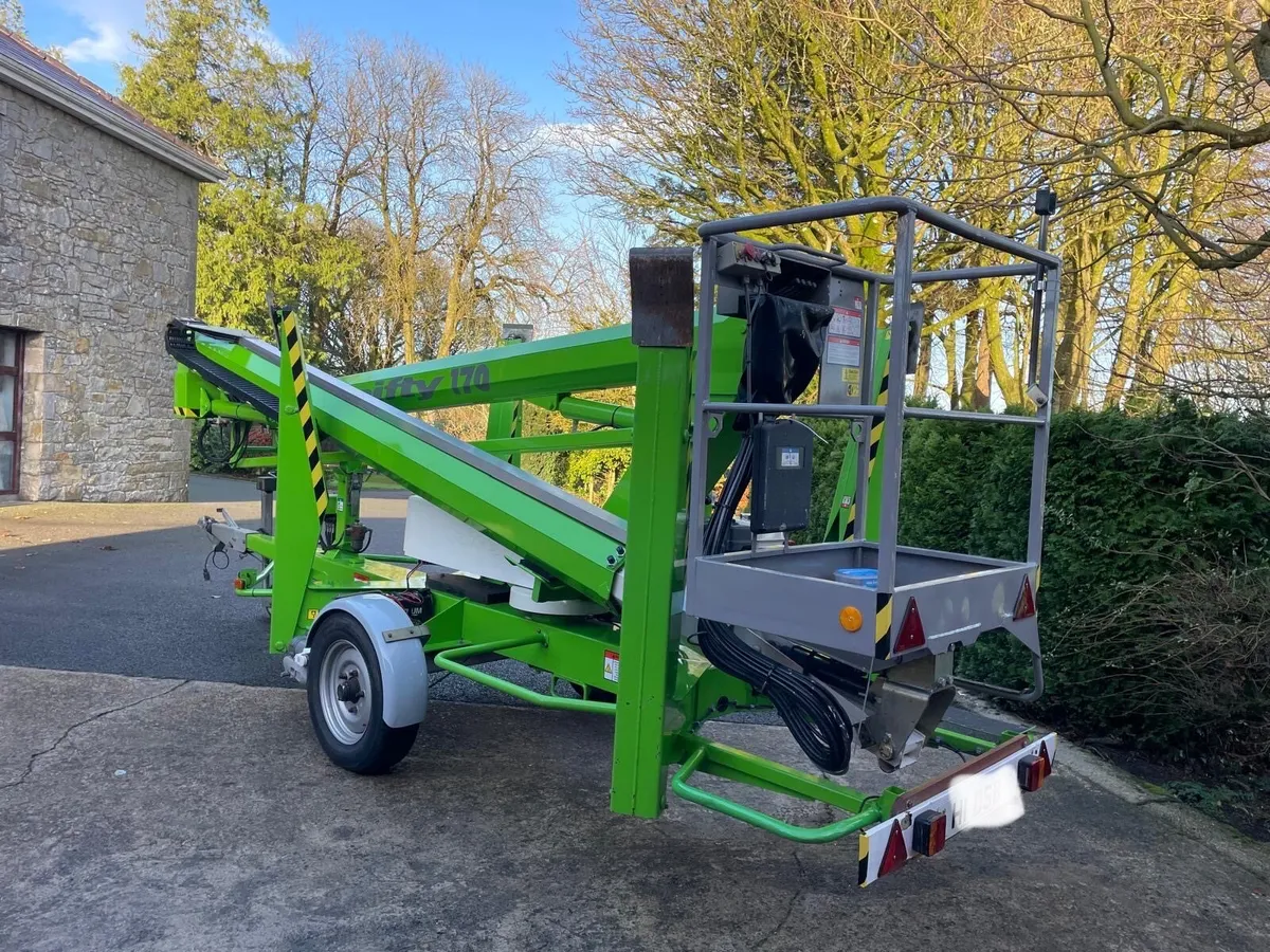 Nifty lift 170 Towable Cherry Picker - Image 3