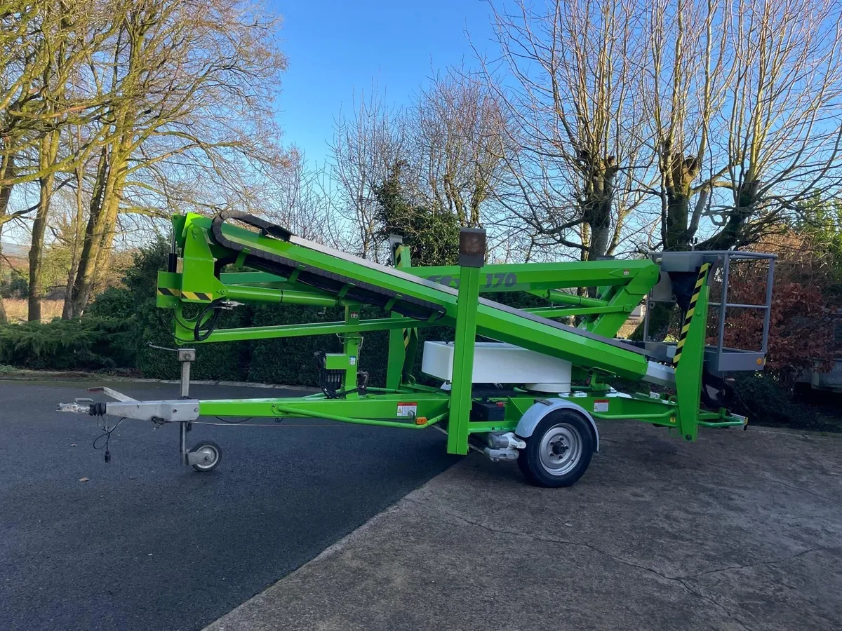 Nifty lift 170 Towable Cherry Picker - Image 4
