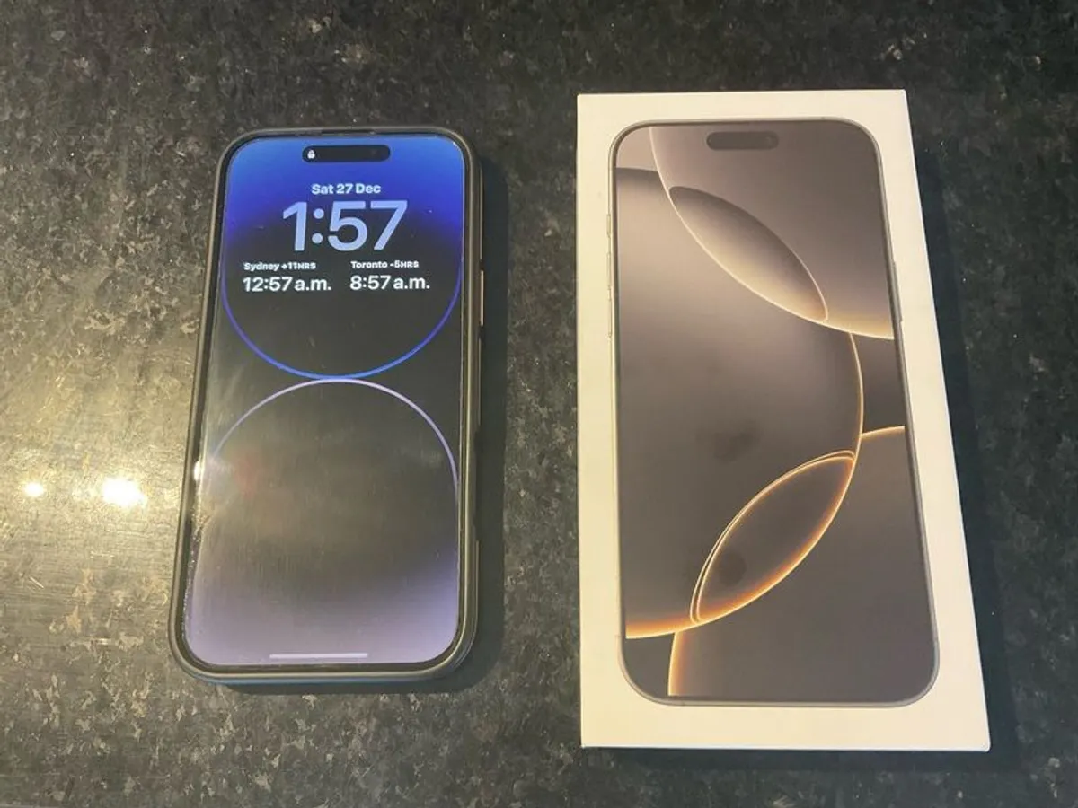 iPhone 16 Pro Max 256gb - Image 3