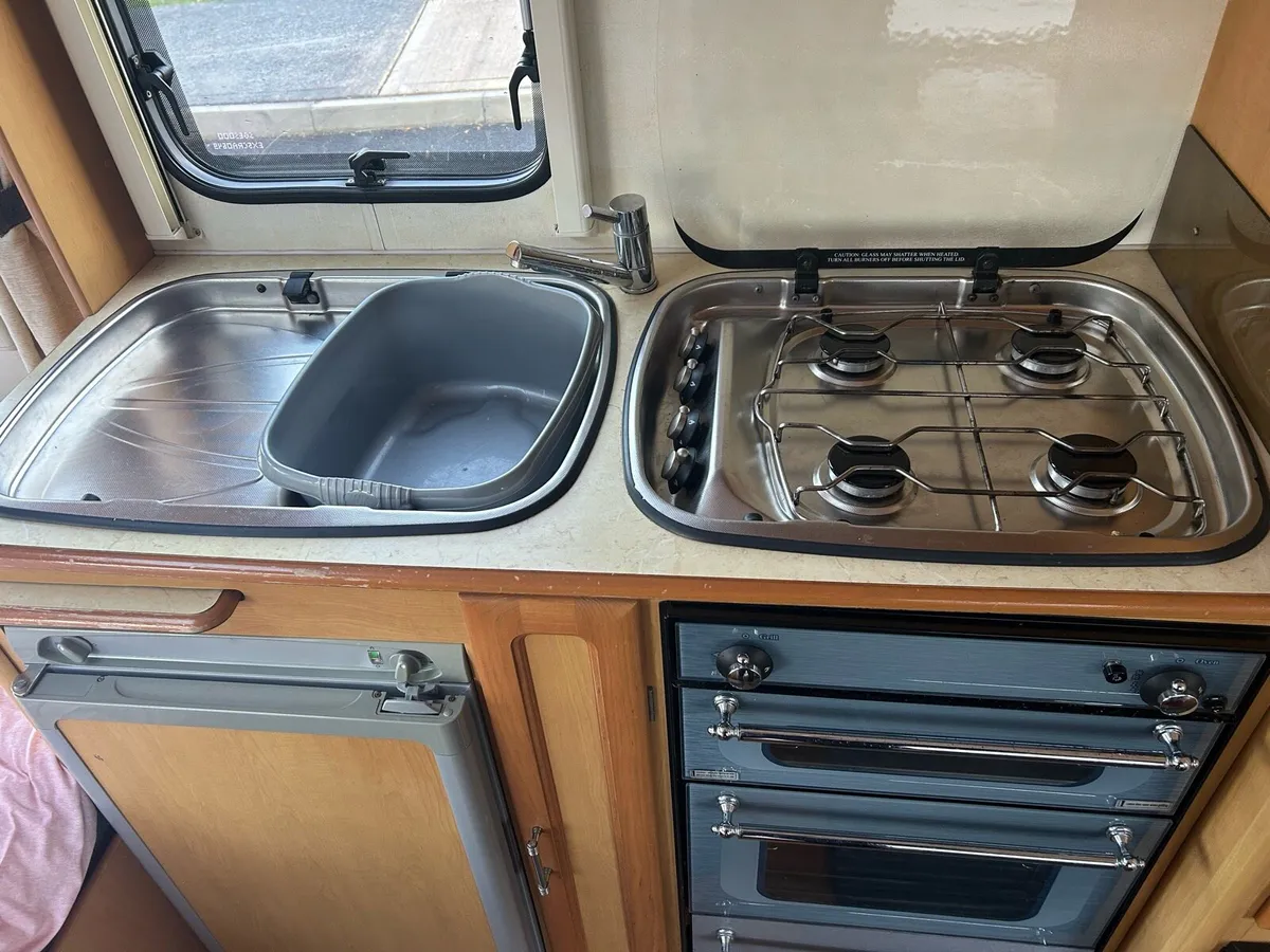 6 Berth Compass Magnum Mendip 556 - 2005 - Image 3