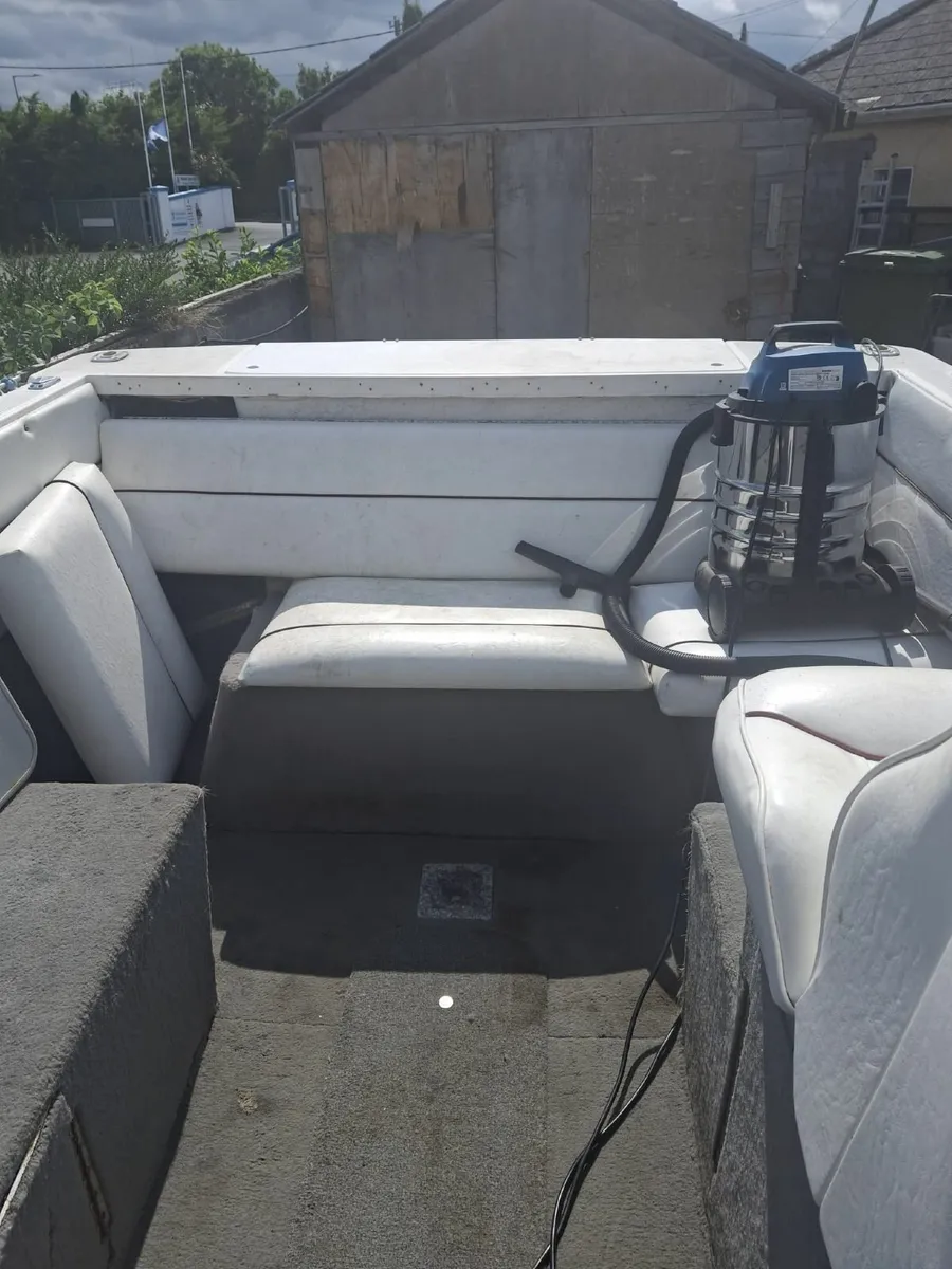 Bayliner 23ft Classic 2 berth Sea Cruiser - Image 2