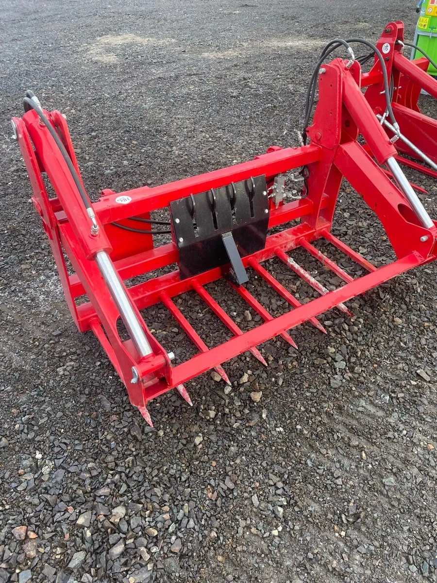 Belmac bale shear - Image 1