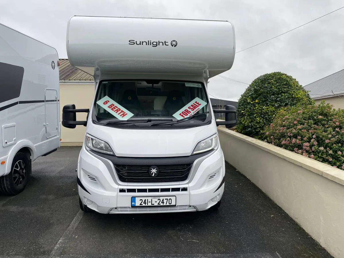 2024 Sunlight 6 Berth A70 - Image 2