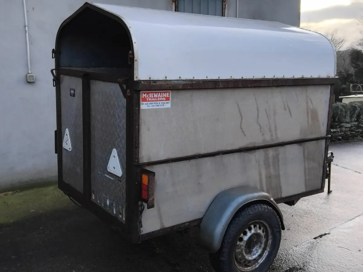 Single axle livestock trailer - Image 1
