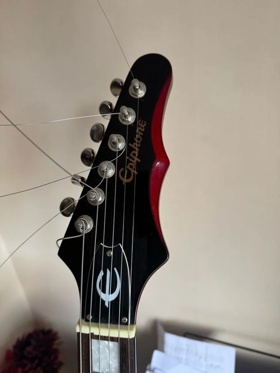 Epiphone Limited Edition Wilshire Electric guitar - Image 4