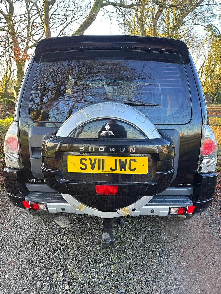 Mitsubishi Pajero 2011 - Image 4