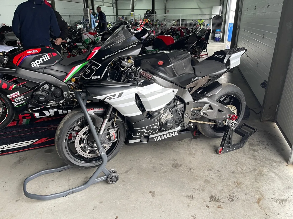 MASSIVE SPEC!!! Yamaha R1 - Image 3