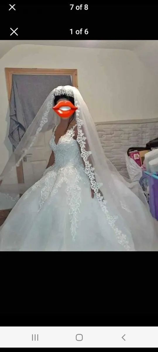 Wedding dress - Image 1