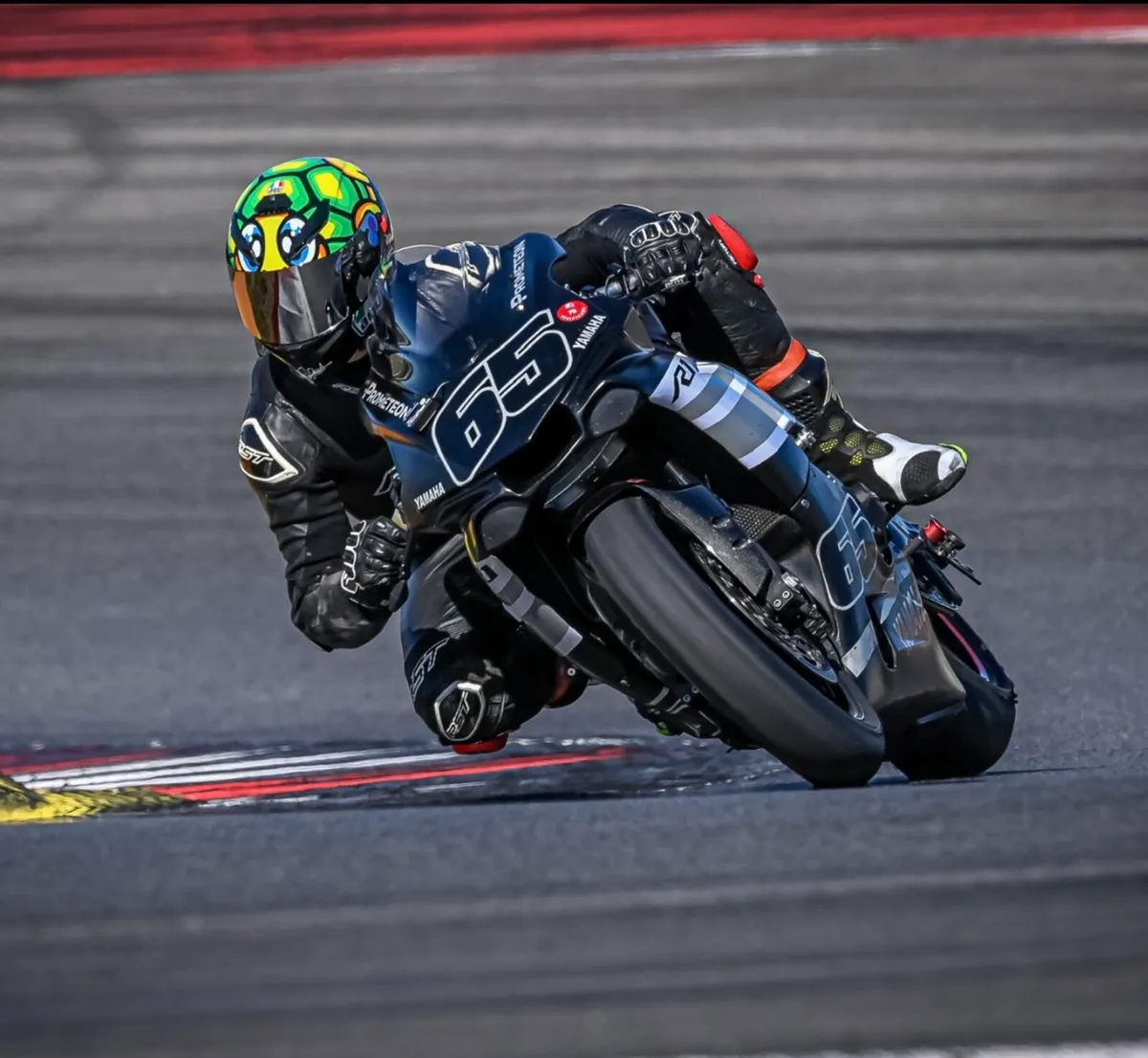 MASSIVE SPEC!!! Yamaha R1 - Image 1