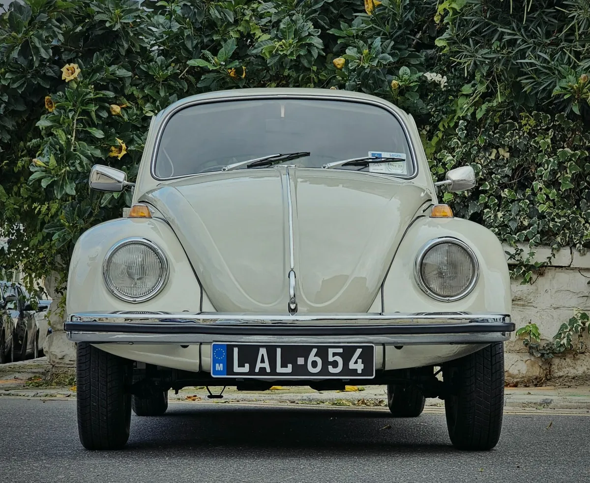 VOLKWAGEN BEETLE - Image 2