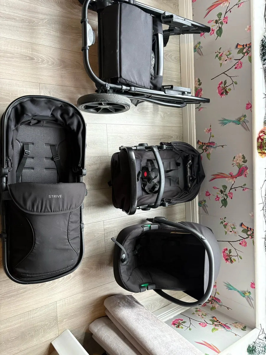 Strive Double Pram - Image 1