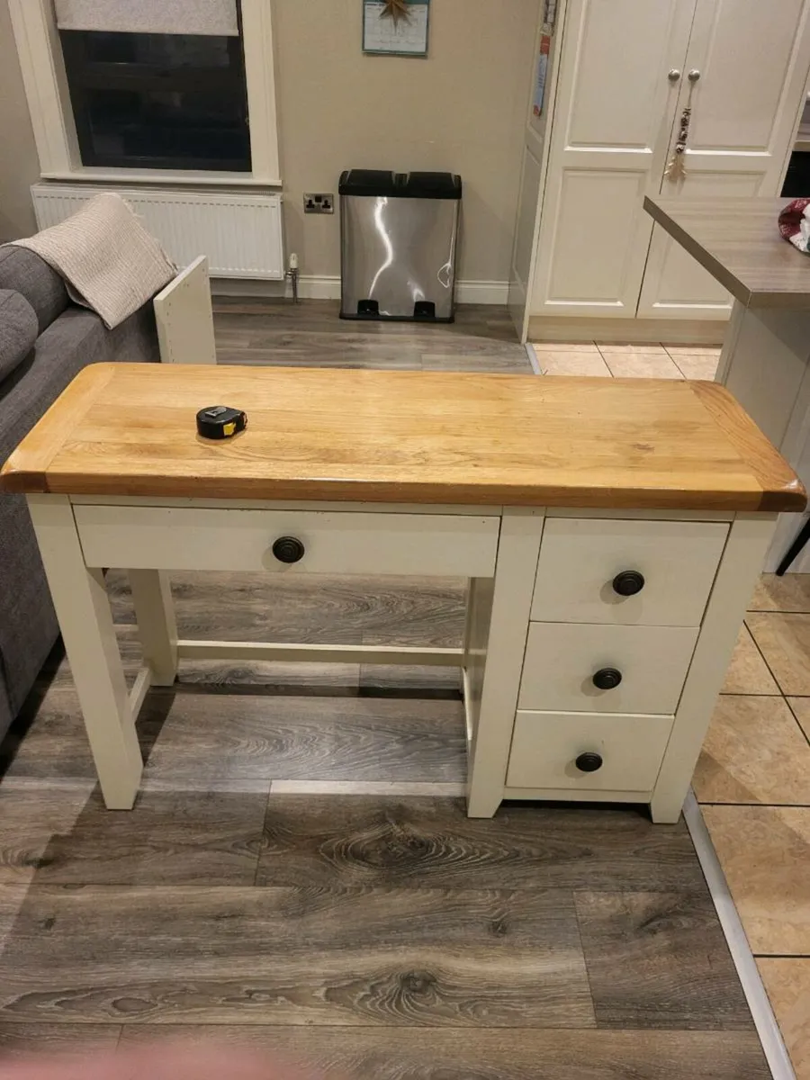 Dressing table and mirrow - Image 2