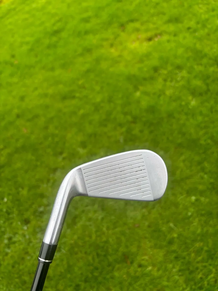 Taylormade Stealth UDI 2 iron - Image 2