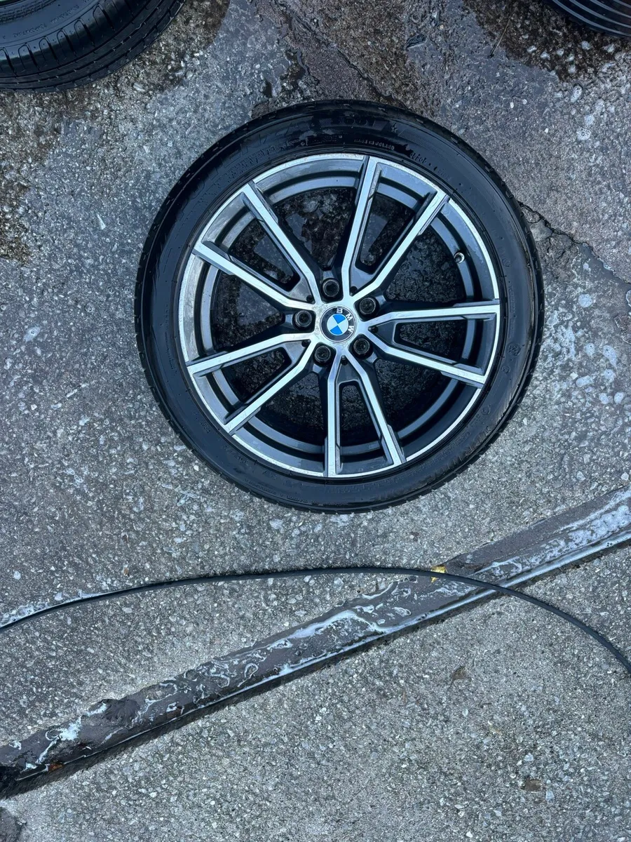 Genuine R18 G20 3 series Bmw Alloys - Image 3