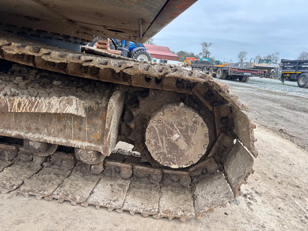 Hyundai dx140 year is 2020 - Image 3