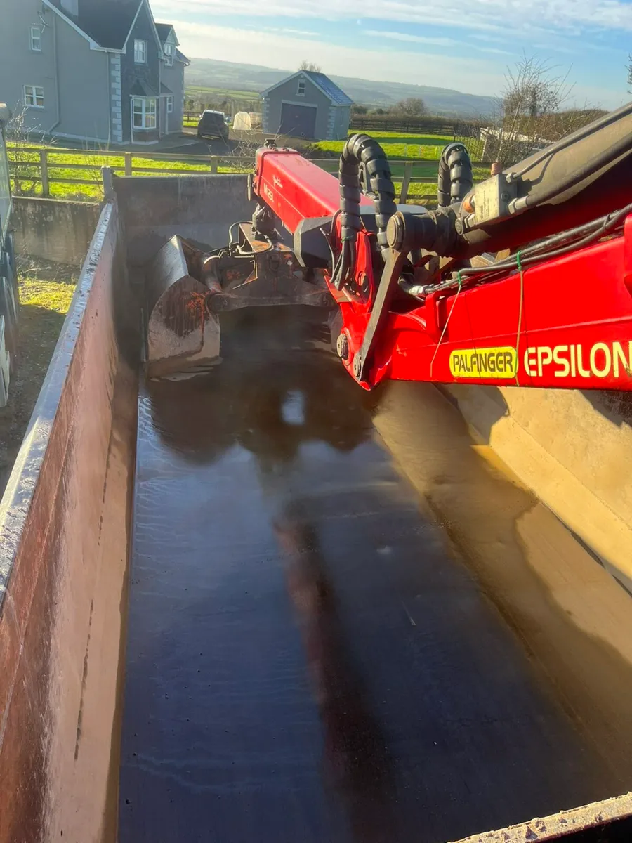 Volvo fmx 410 grab truck - Image 4