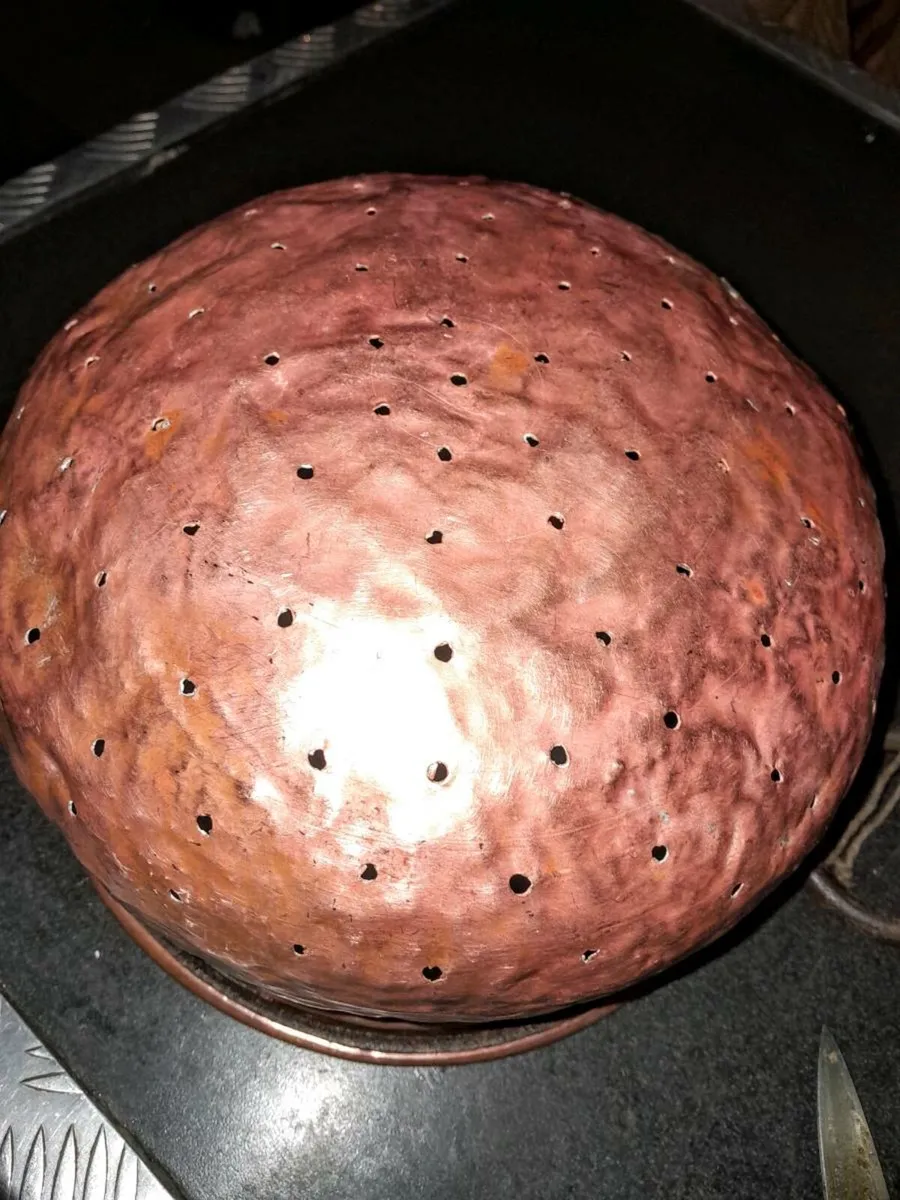 Large 19th century copper colander 40cm - Image 4