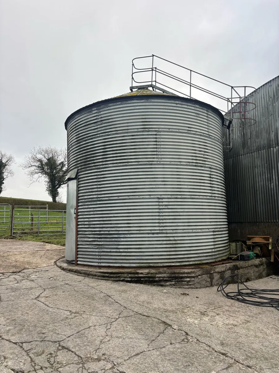 Meal Bin/Grain Store - Image 2