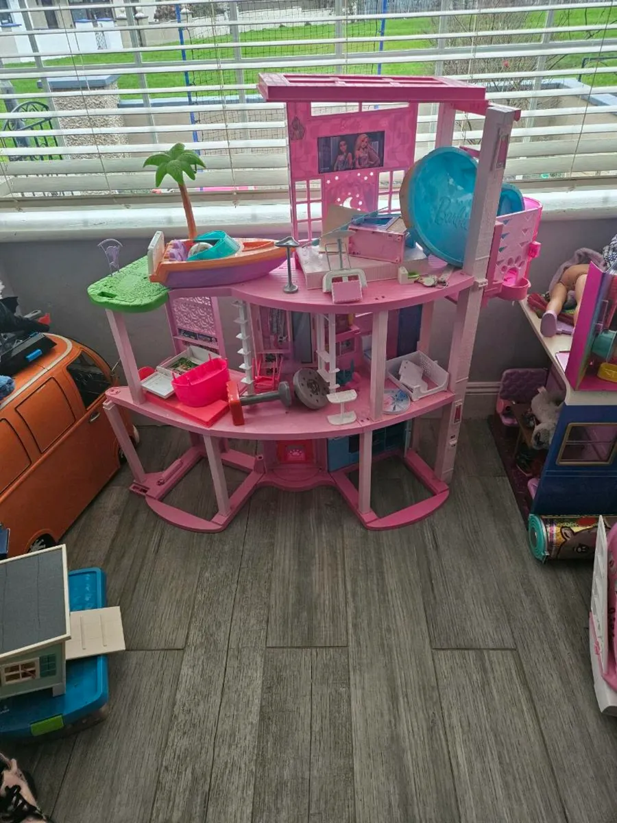 barbie dream house