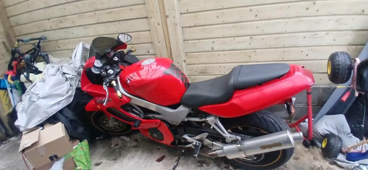 Vtr 1000 *READ AD* - Image 1