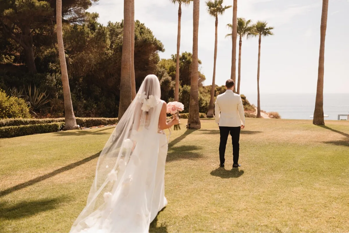 Yolancris Floral Bridal Ivory Veil - Image 4