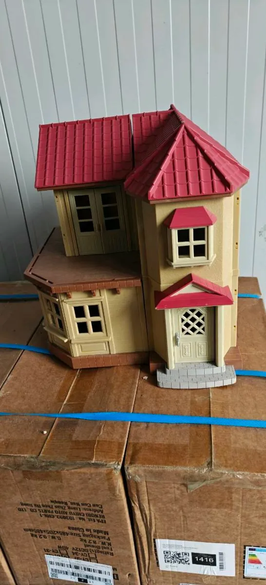 Sylvanian family houses - Image 1
