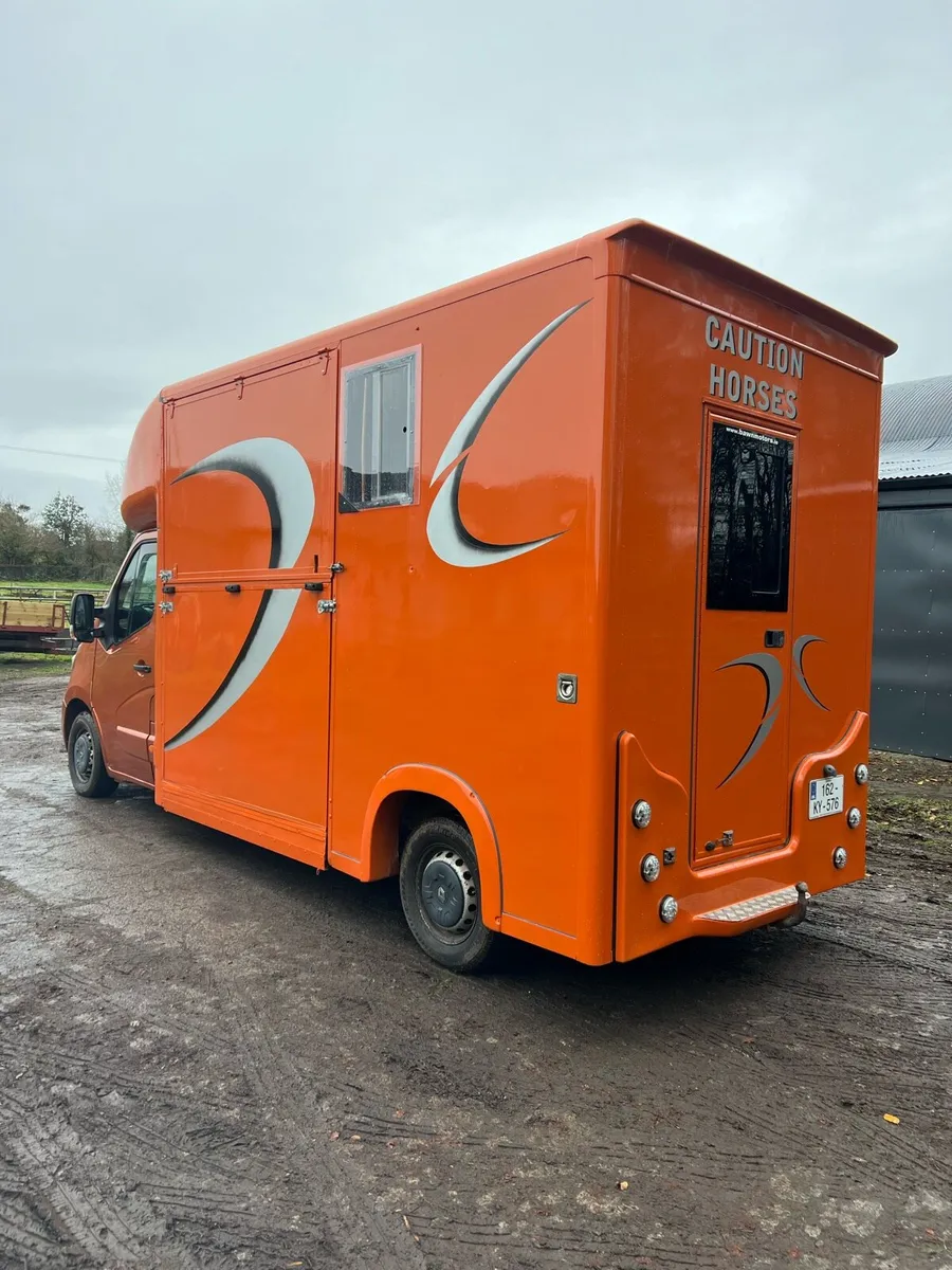 Horse lorry - Image 4