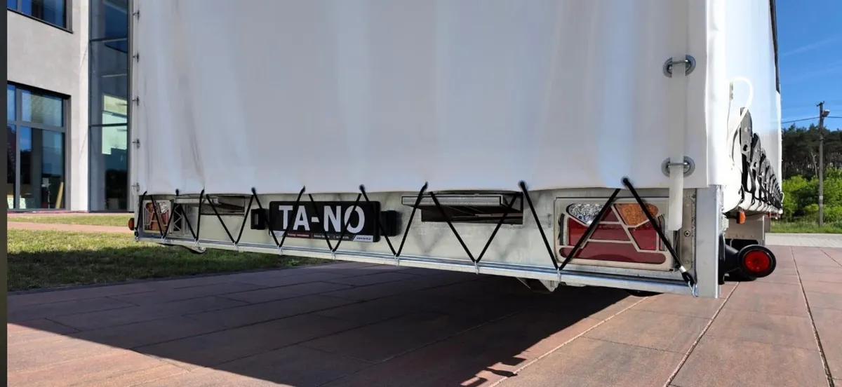 Trio covered Recovery transport trailer - Image 3