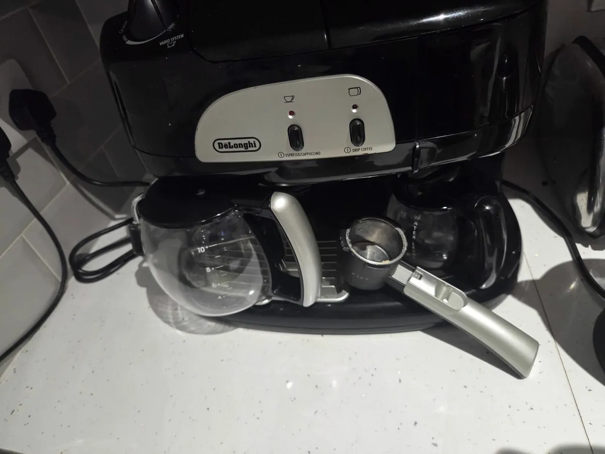 Coffee maker delonghi 3 in 1 - Image 1