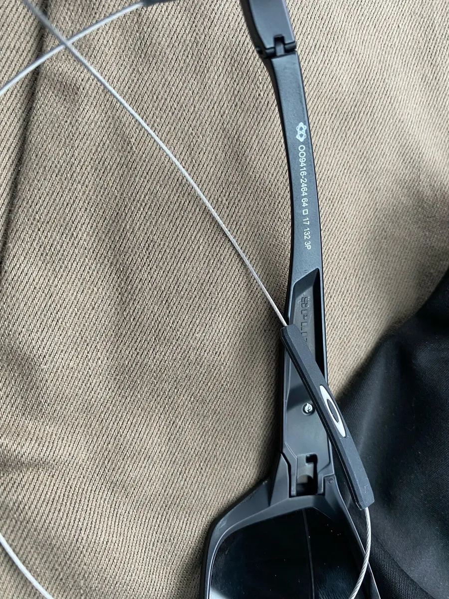 Oakley Split Shot Sunglasses - Image 3