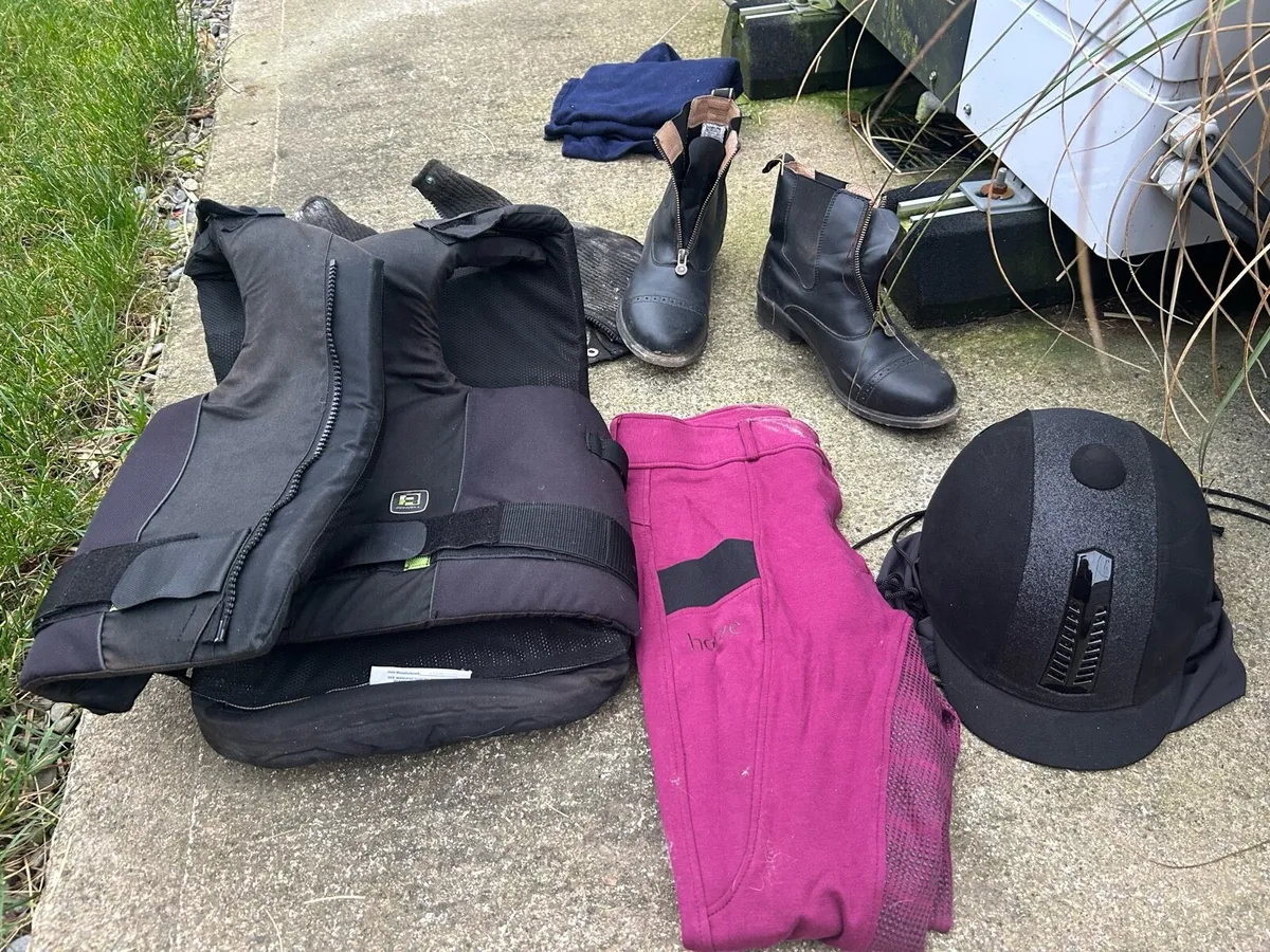 Horse riding bundle - Image 1