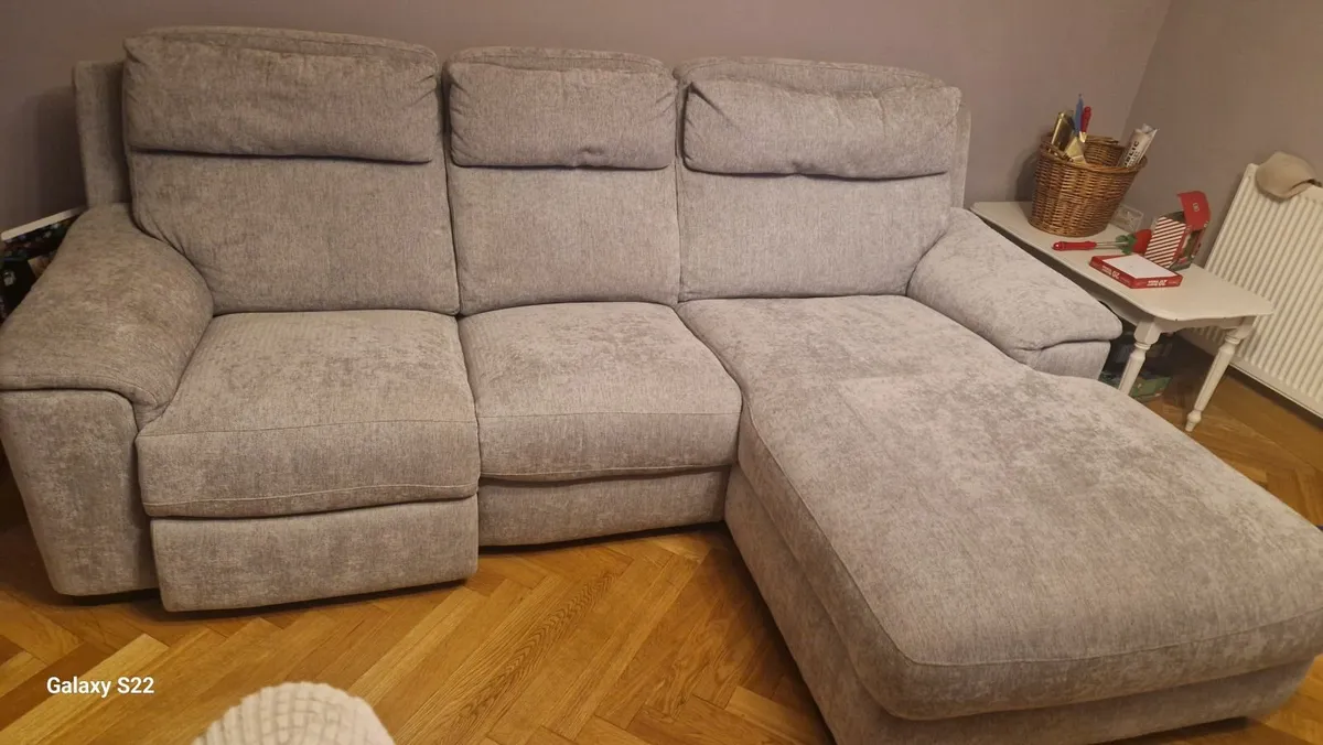 3 seater couch - Image 3